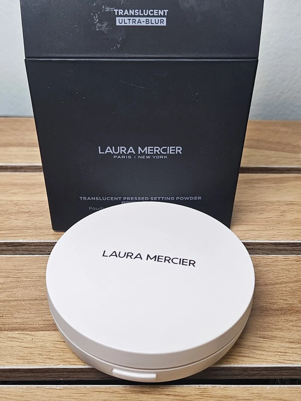 Laura Mercier Translucent Pressed Setting Powder Ultra-Blur 0.22oz